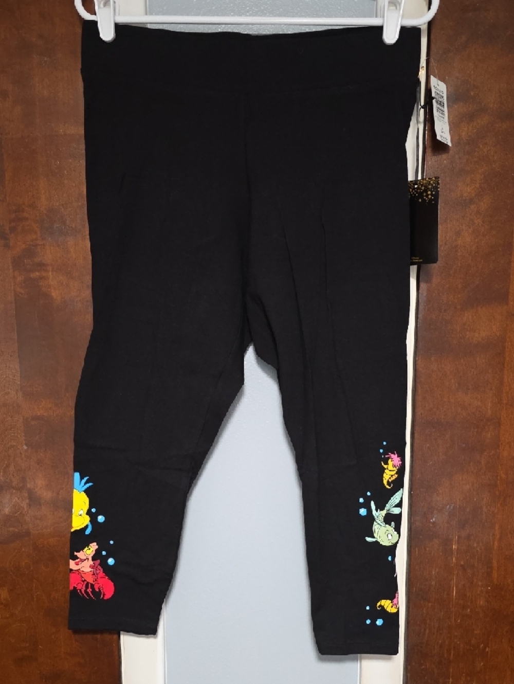NWT SIZE 1 Torrid Black Cropped Leggings With Flounder & Sebastian No Pockets